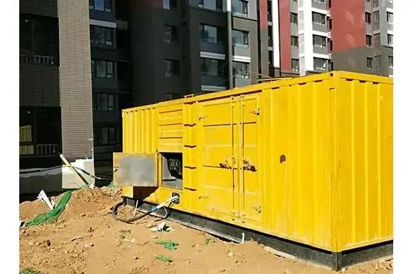 雅安发电机租赁中燃油压力过低会对发动机的哪些部件造成损坏？