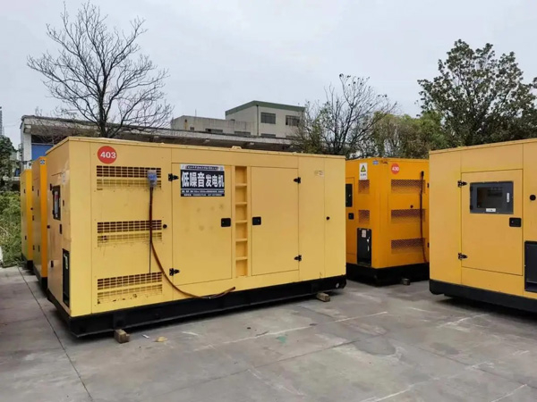 雅安干式空气滤清器和湿式空气滤清器有什么区别？