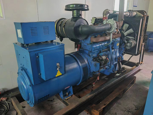 雅安100kW柴油发电机组使用多级机油有哪些优缺点？